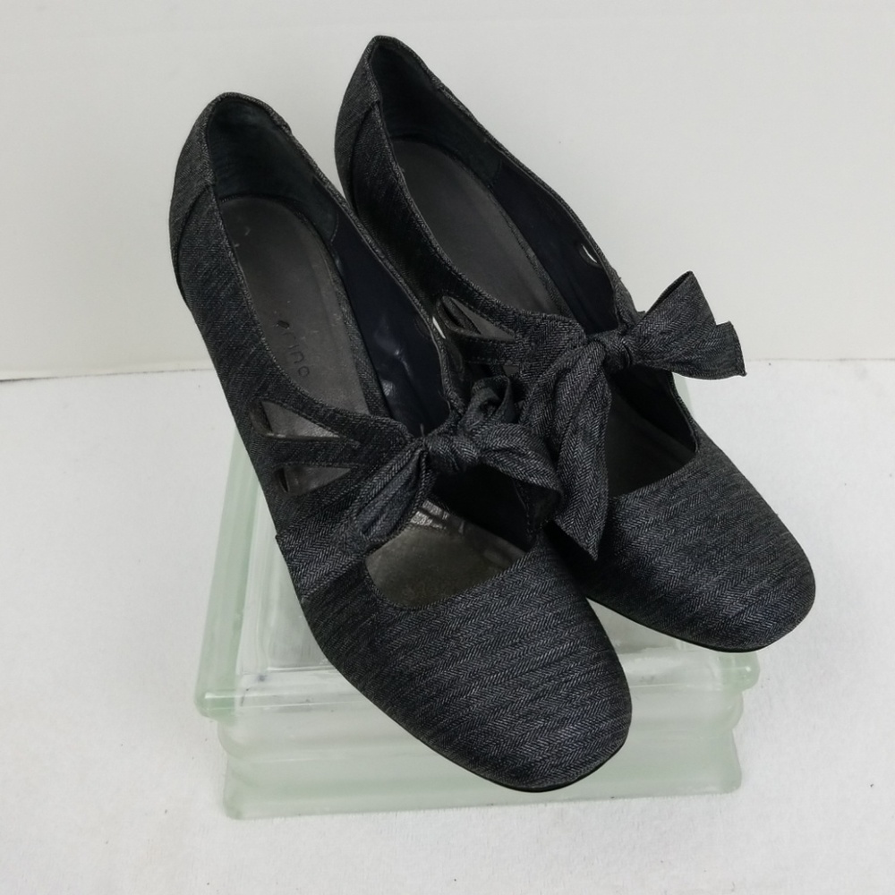 Final Price: Barely Worn Extra Cute Heels